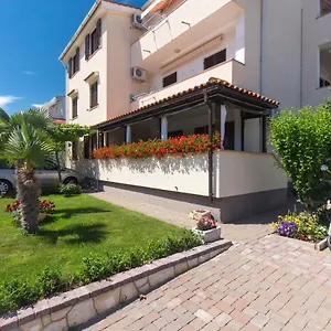 Apartman Dujmovic Ivo 2, Baška