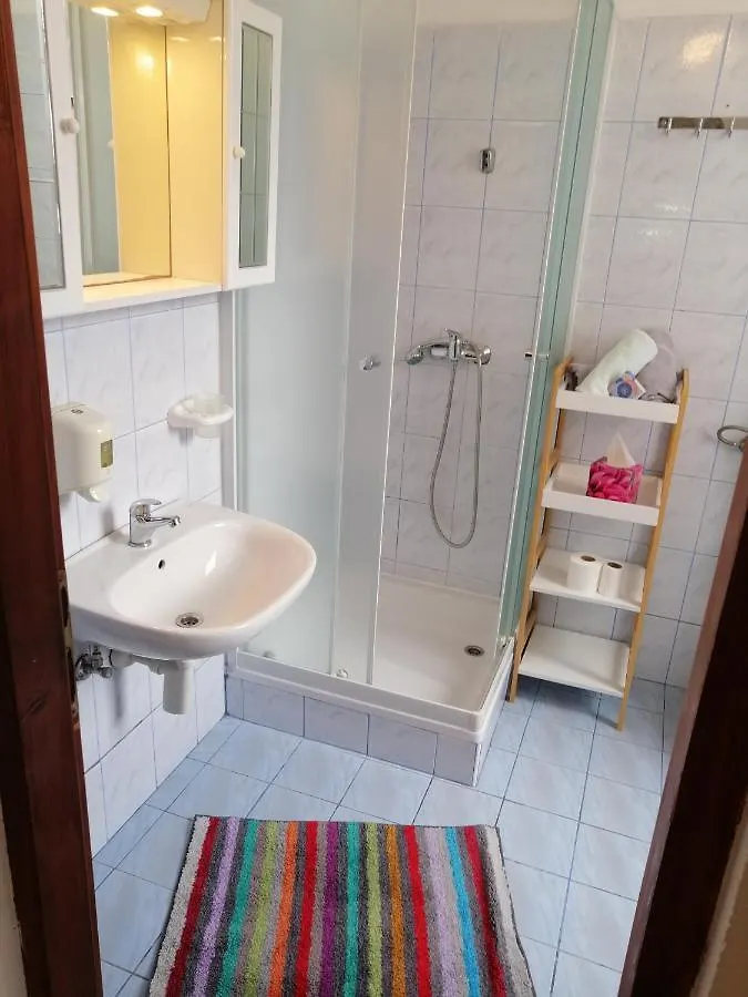 Mirjana Radovic Apartment Baska
