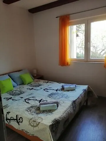 Mirjana Radovic Apartment Baska  Croatia